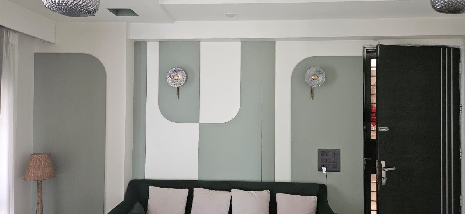 Prateek Laurel Apartment